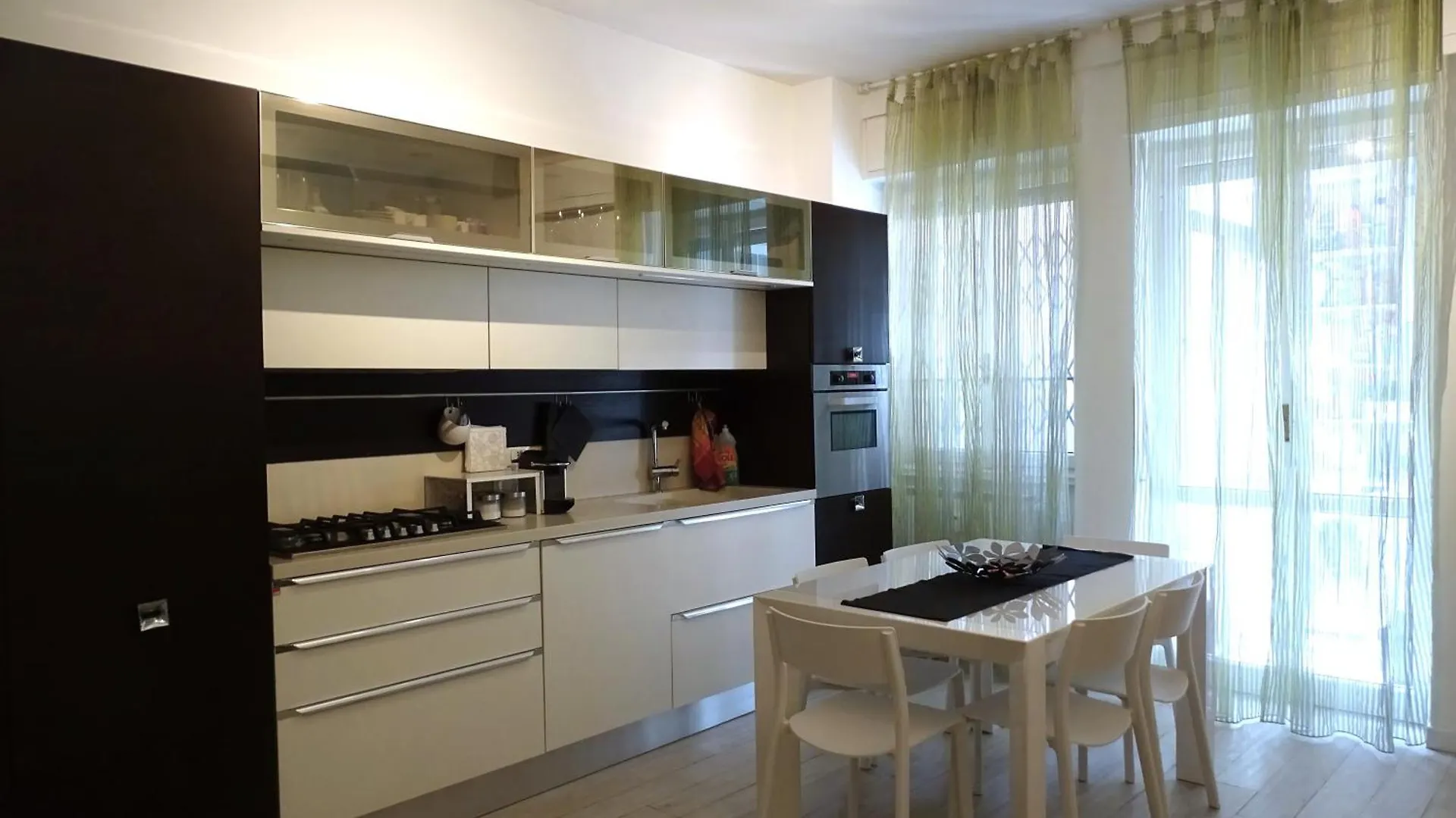 Design & Fashion District Apartment Милан