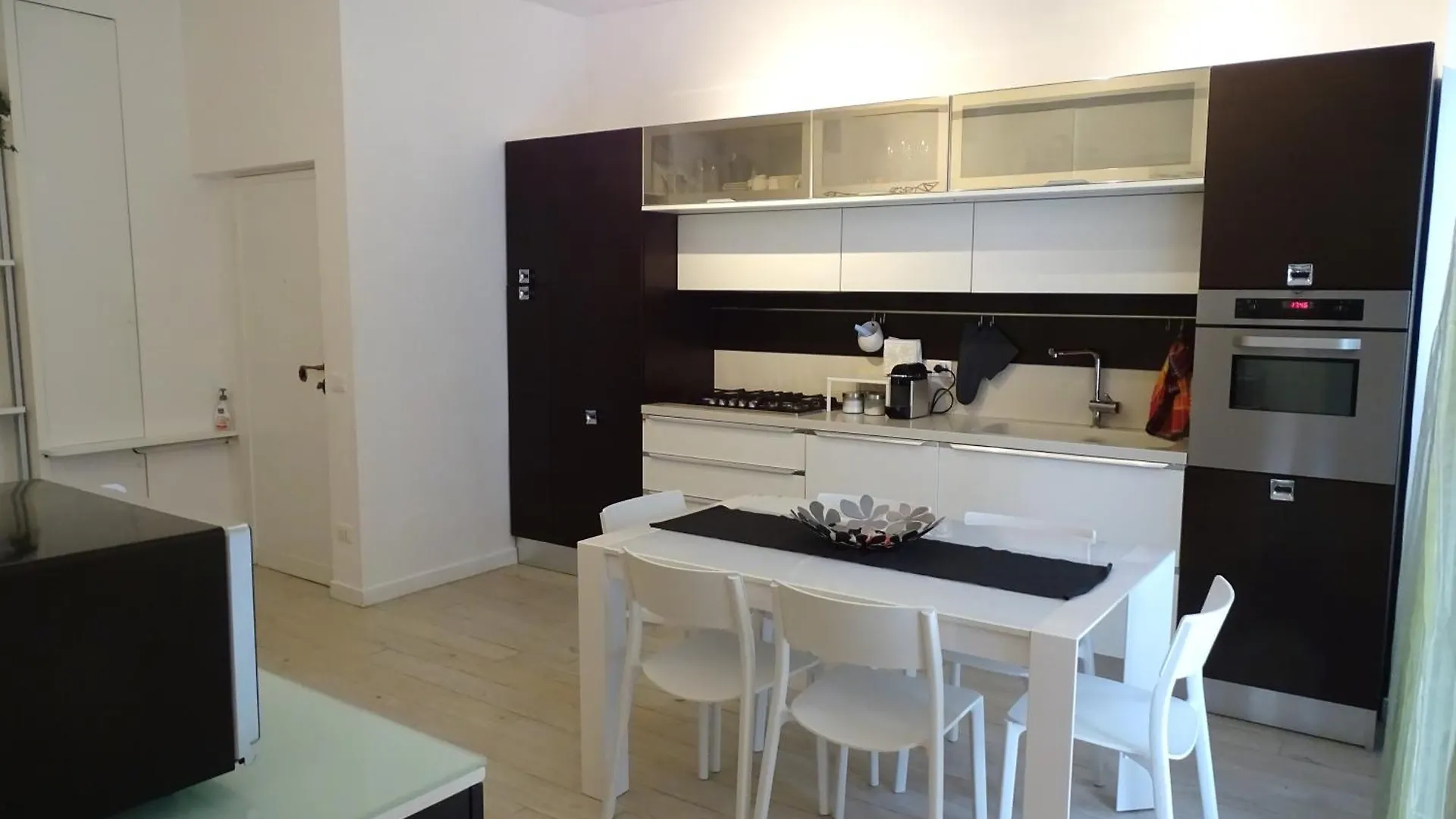 Design & Fashion District Apartment Милан